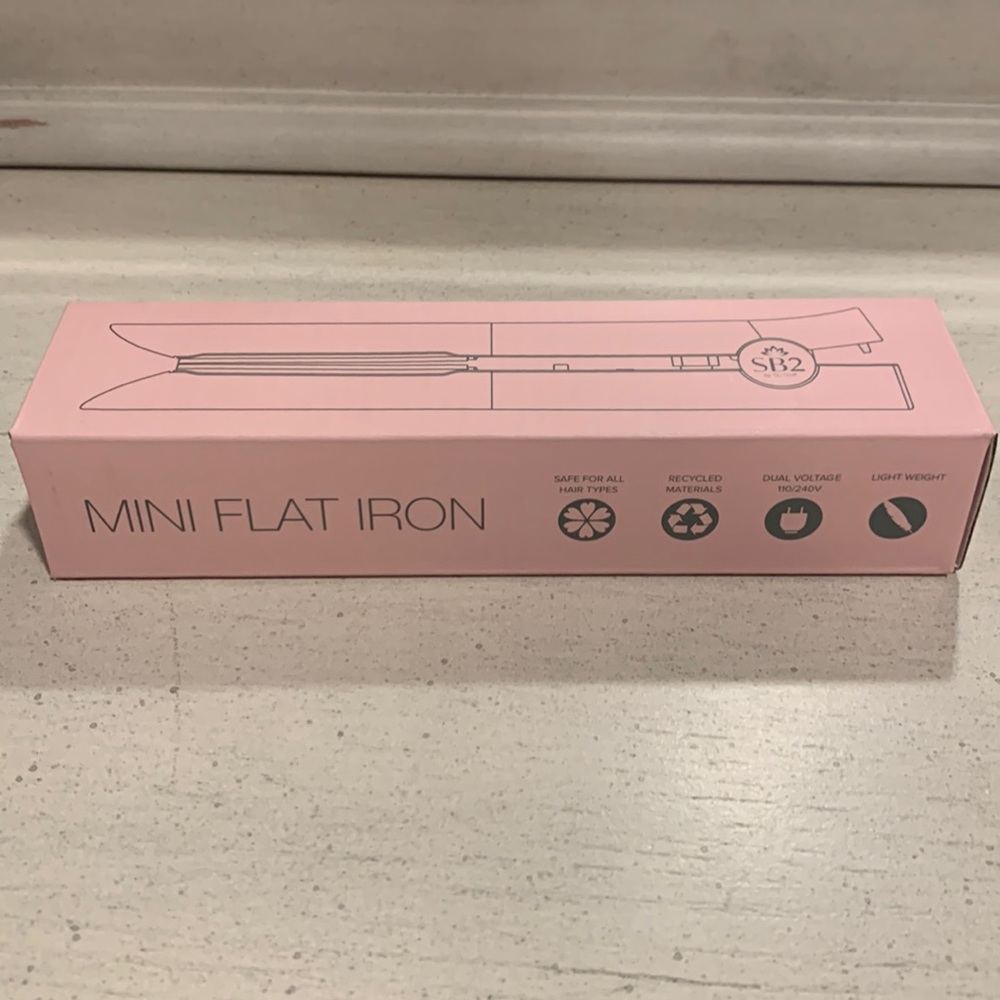 SB2 by SUTRA Mini flat iron in Pink